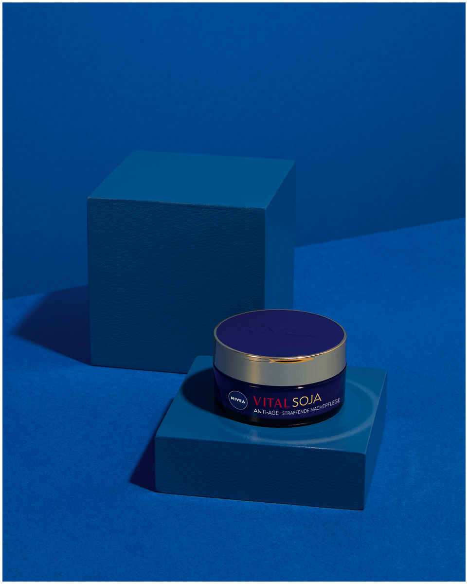 NIVEA VITAL SOJA Regenerujący krem na noc i dzień 50 ml + serum 40 ml