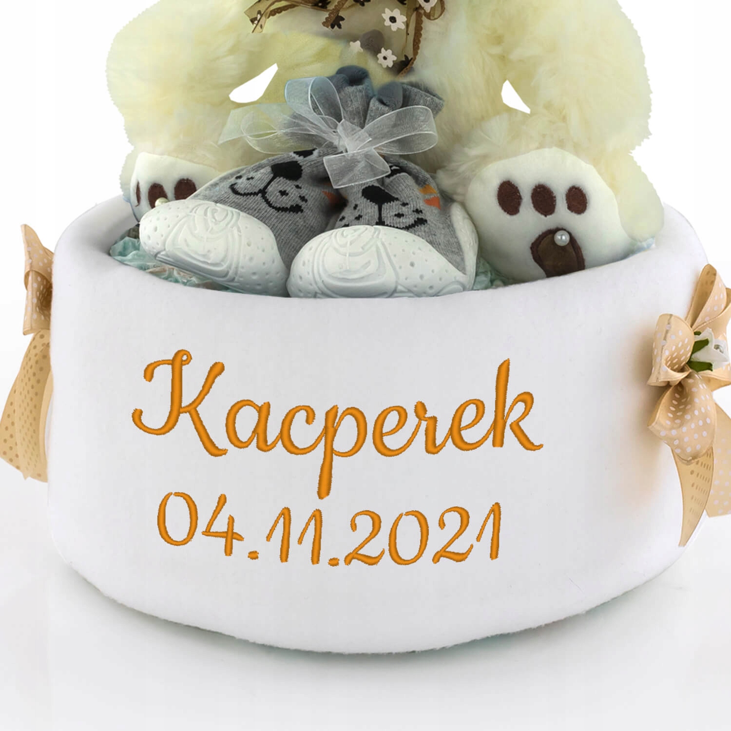 Tort z pampersów rozmiar 3 miś kocyk z haftem Prezent na chrzest roczek