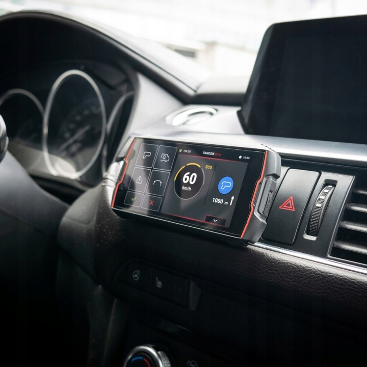 Yanosik Gtm Dotykowy Ekran Z Abonamentem 12Msc