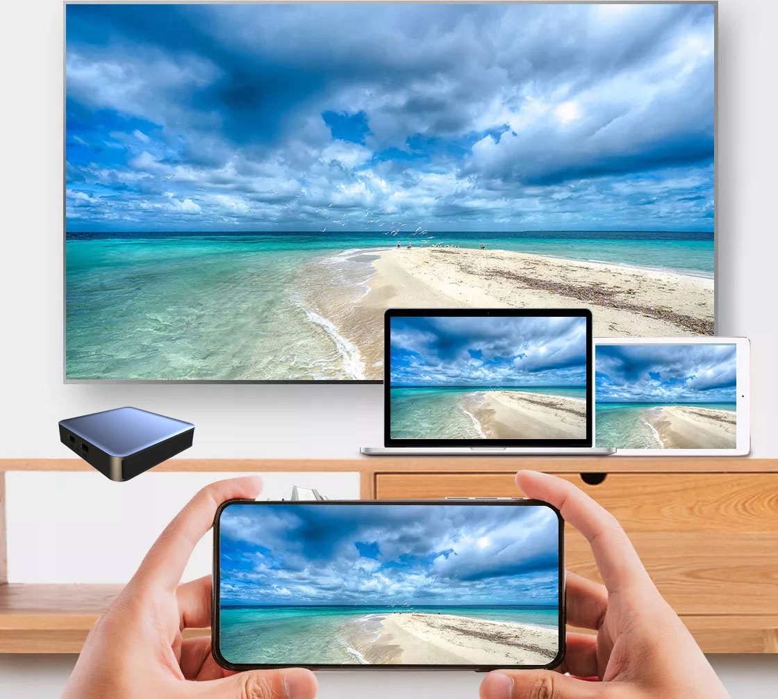 Wbudowany Chromecast pozwala na udostępnianie obrazu z telefonu