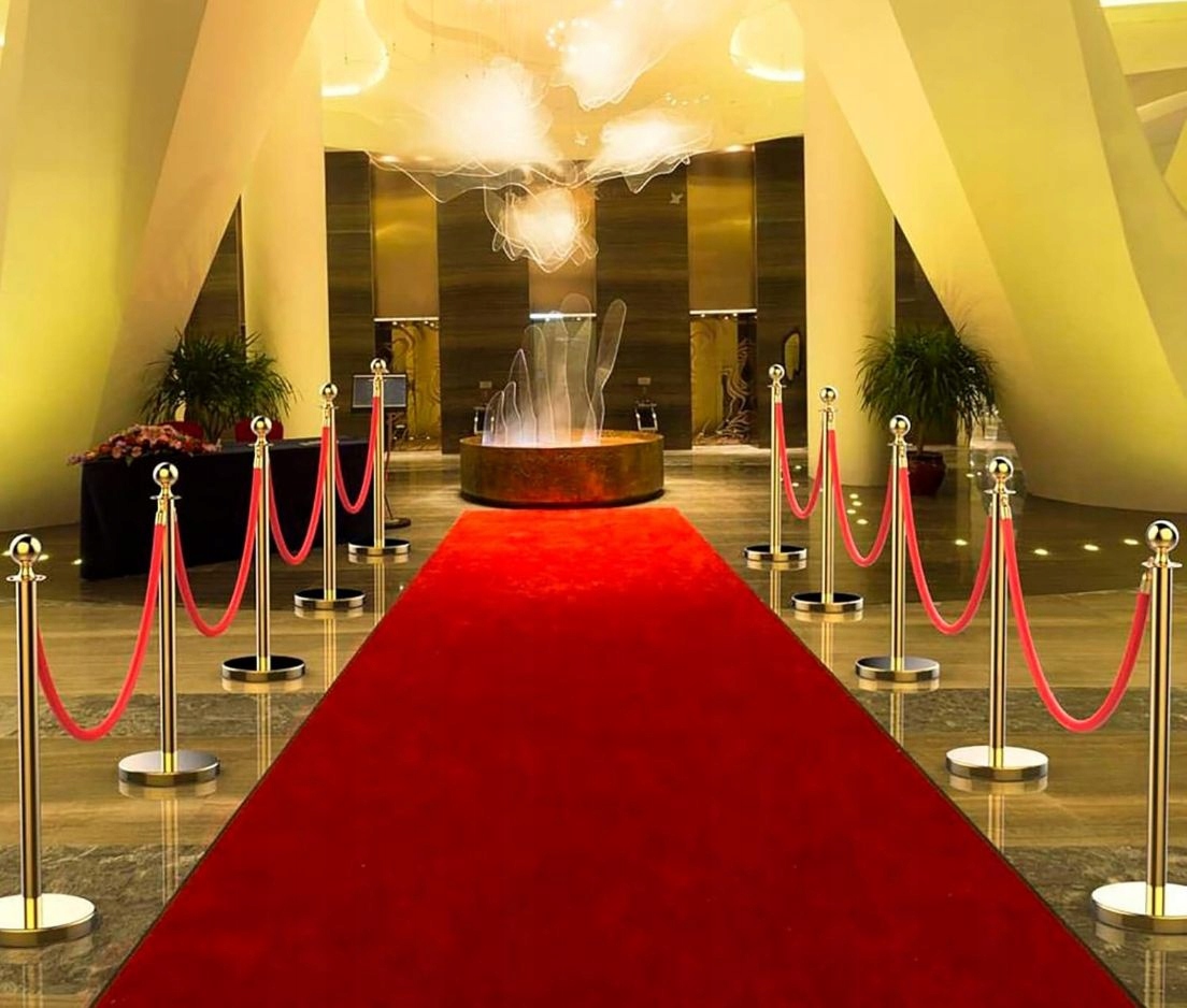 Słupek Odgradzający Złoty Hotelowy Teatralny Kolejkowy Fotobudka Barierka
