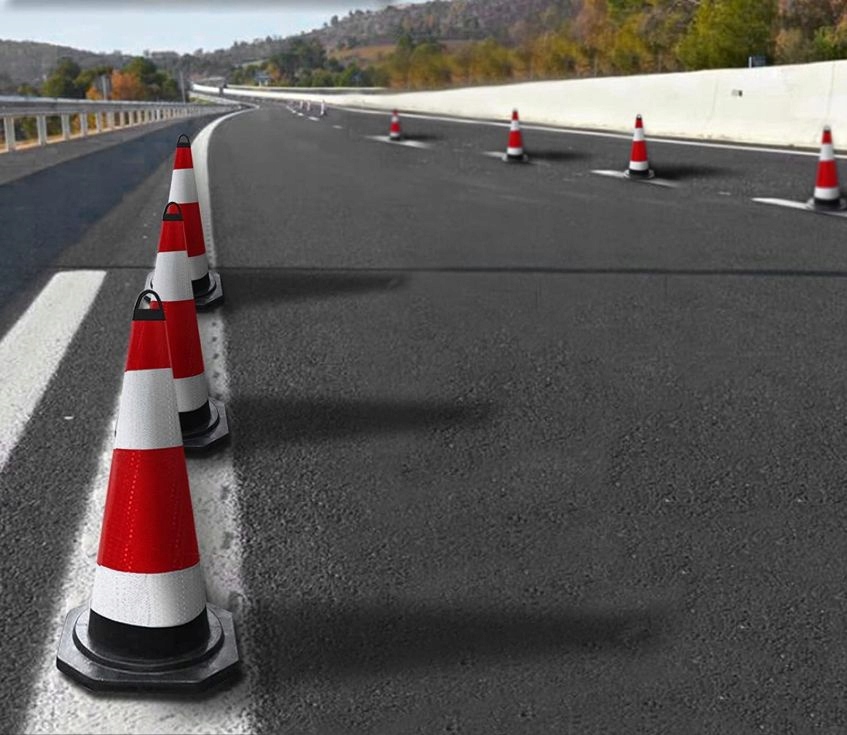 Pachołek Drogowy Ostrzegawczy Odblaskowy Gumowy Słupek Odblask 60 cm