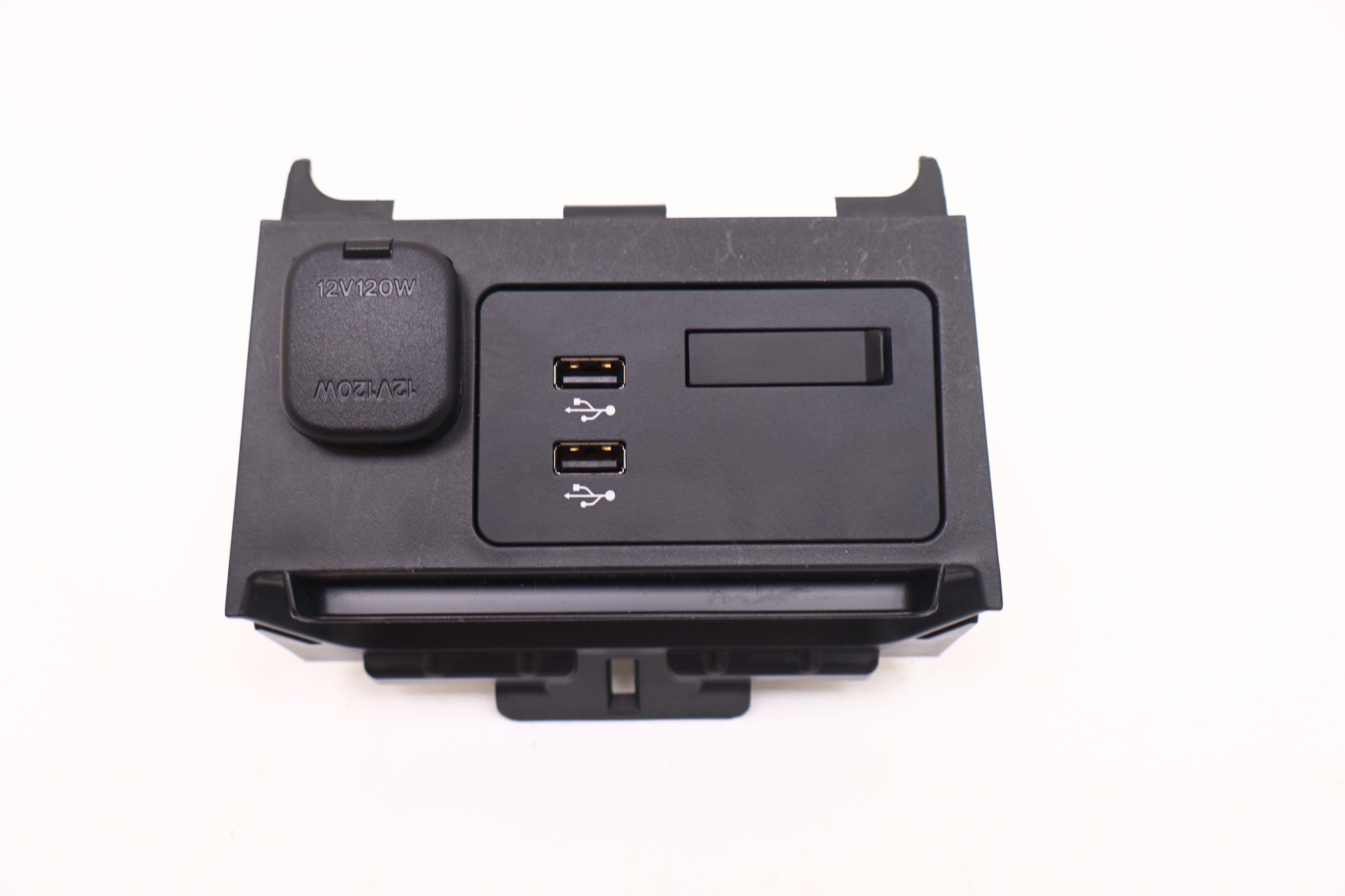 mazda cx 30 cigarette lighter MAZDA CX-30 USB PANEL CIGARETTE LIGHTER SOCKET DFR5-644A1, DN4E-669U0