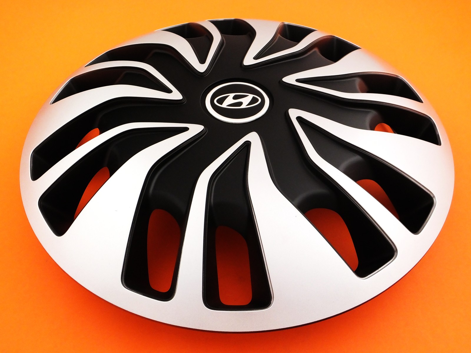 KOŁPAKI 15 do HYUNDAI BUS H1 H350 Furgon FVM