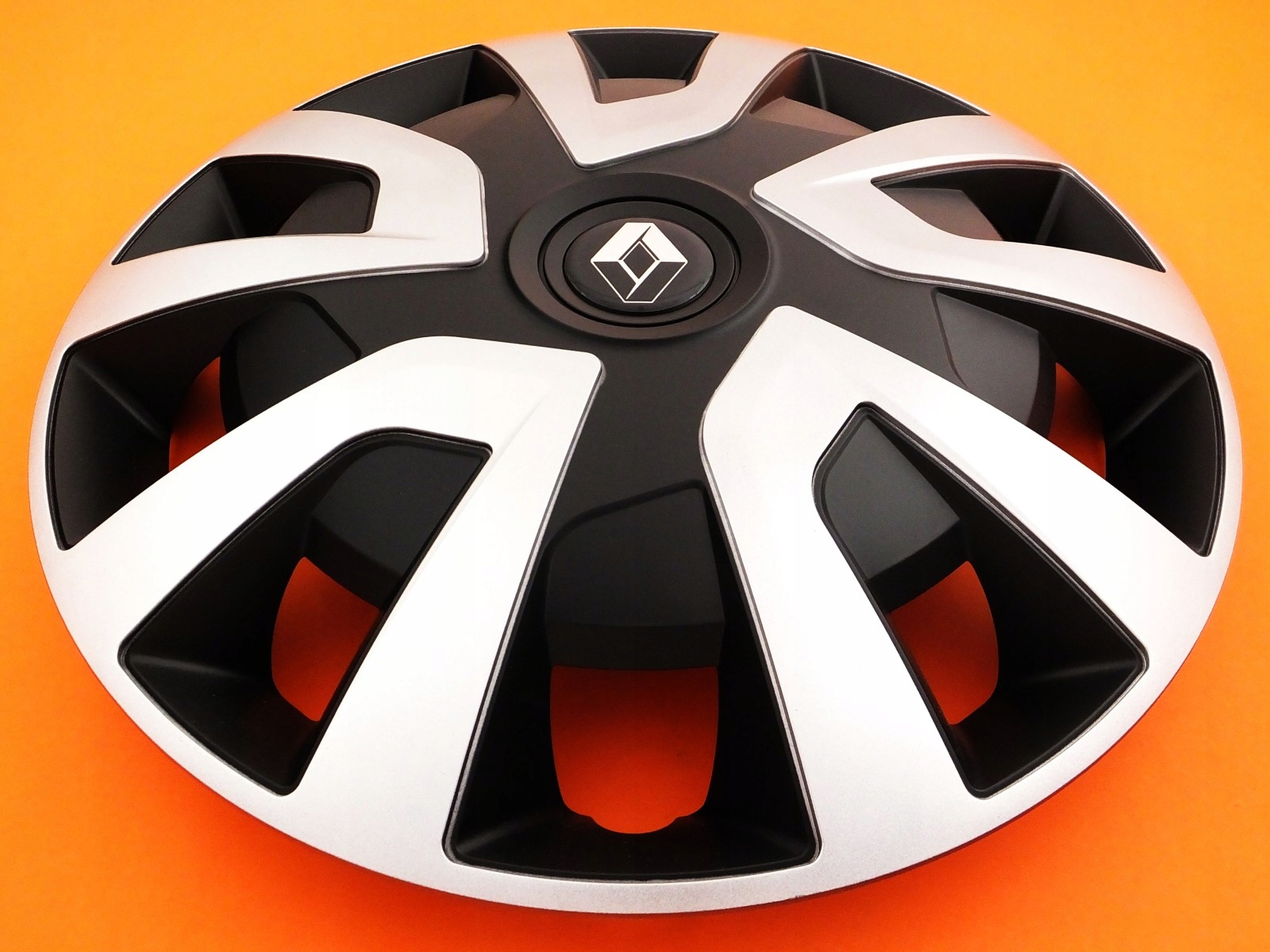 KOŁPAKI 15 do RENAULT BUS Trafic Master Kangoo REM