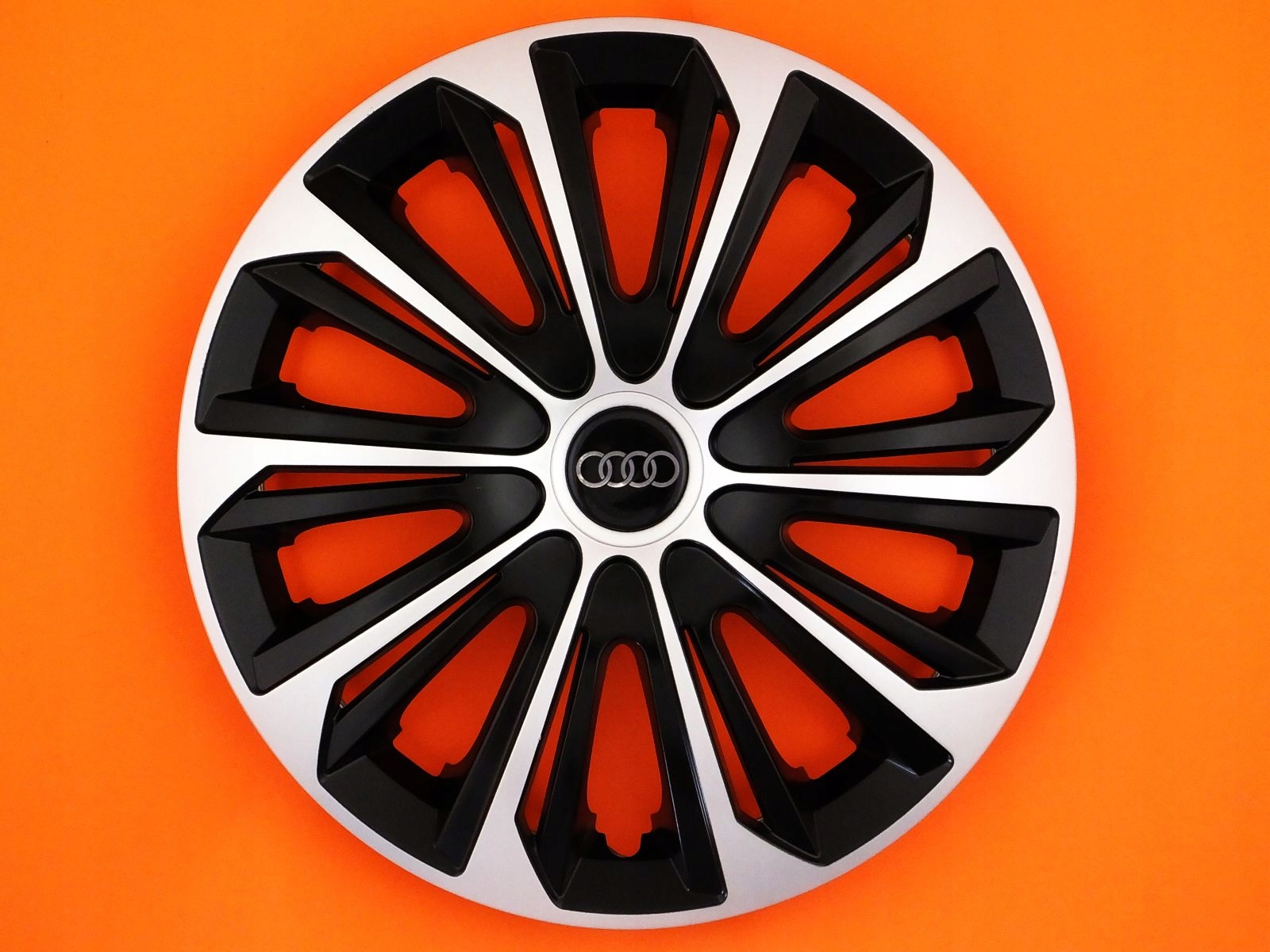 KOŁPAKI 15'' AUDI - B3 B4 A1 A2 A3 A4 A5 A6 Q3 SRM