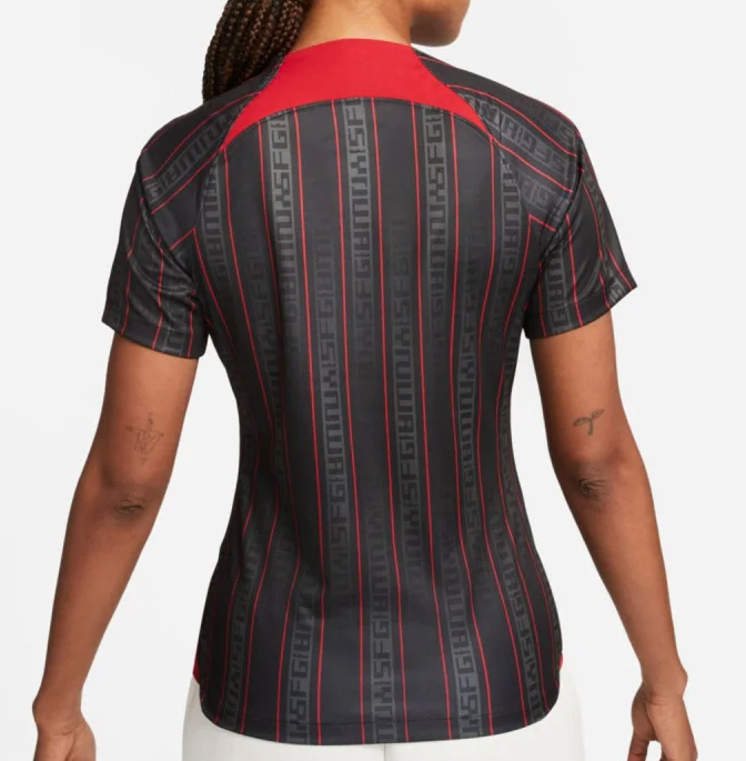 Koszulka damska Nike Liverpool FC LeBron James czarna M detal