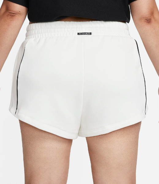 Damskie białe szorty Nike Air DV5677133 3X bok z logo Air i bocznymi kieszeniami