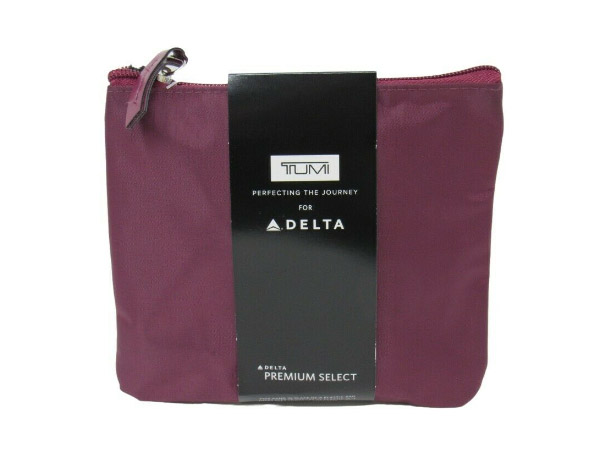 Czerwona saszetka podróżna Tumi Delta Air 17x15 cm z akcesoriami