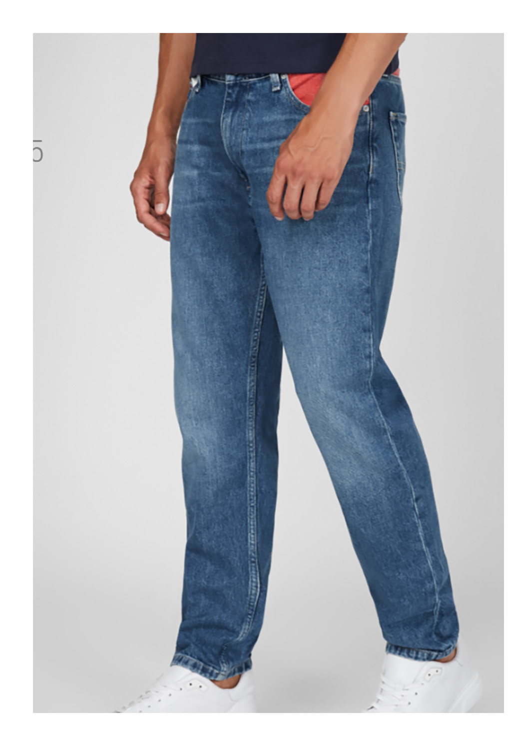 Niebieskie jeansy męskie Tommy Jeans Dad Jean DM0DM10833 30/30 przód z przetarciami