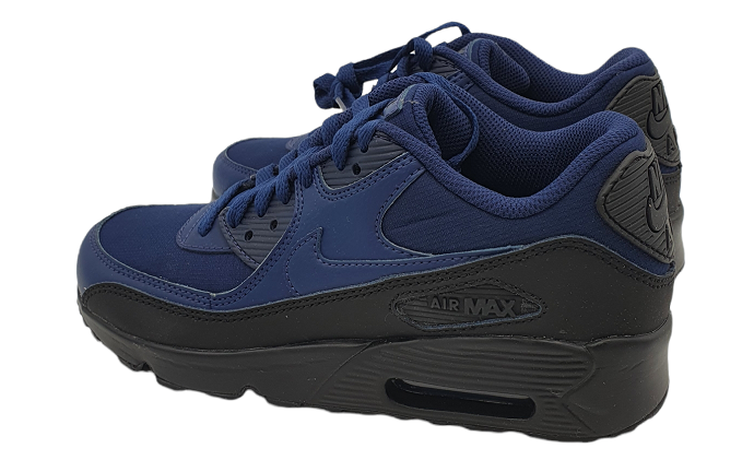Niebieskie młodzieżowe sneakersy Nike Air Max 90 GS AV4152-400 r. 38 bok z czarną podeszwą