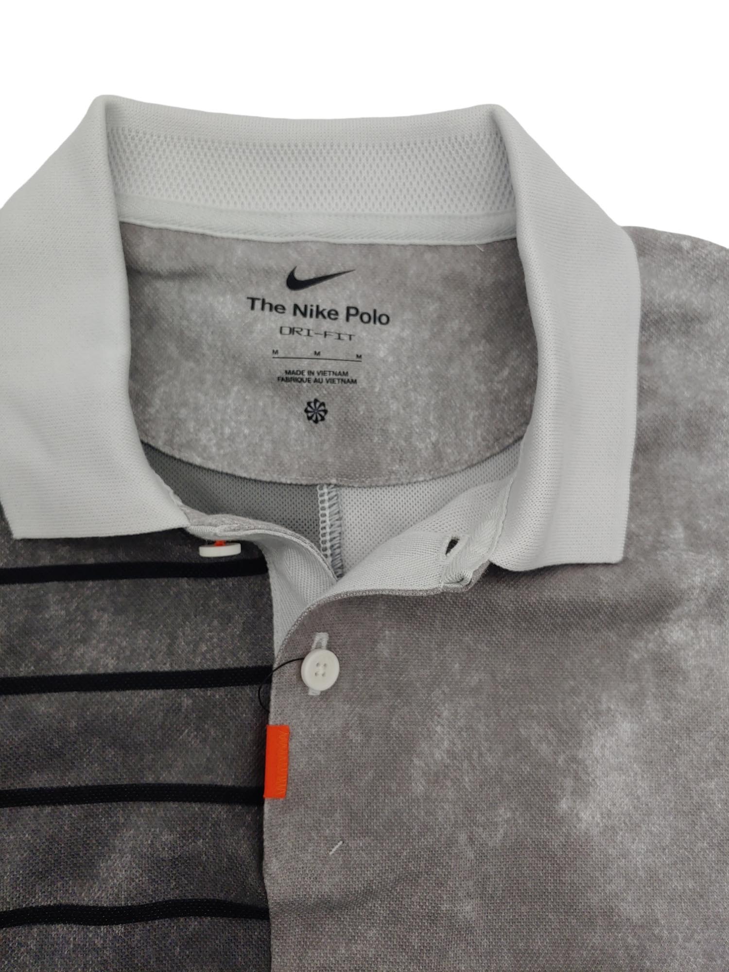 Szara koszulka polo męska Nike The Stripe Block Dri-FIT DH0966003 M przód z paskami