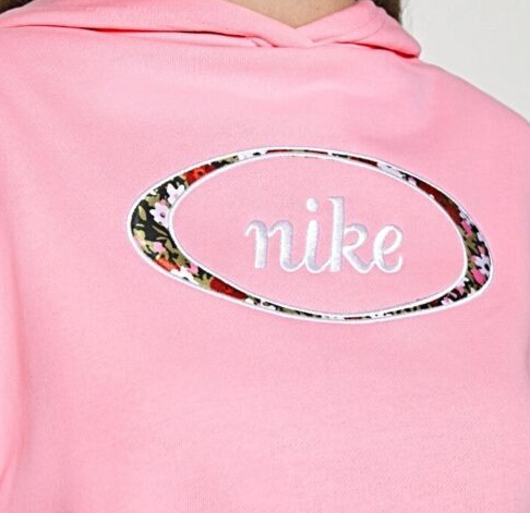 Różowa bluza damska Nike CV1870-654 XS bok z logo