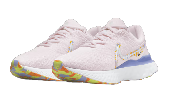 Różowe damskie sneakersy Nike React Infinity Run Flyknit 3 Premium DO9477-600 42,5 przód z Flyknit i kolorową podeszwą