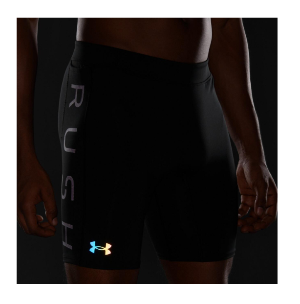 Czarne męskie spodenki Under Armour HeatGear Compression 1361485001 L detal szwów i pasa