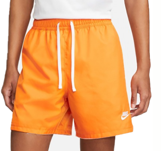Pomarańczowe spodenki Nike – detal podszewki i kieszeni