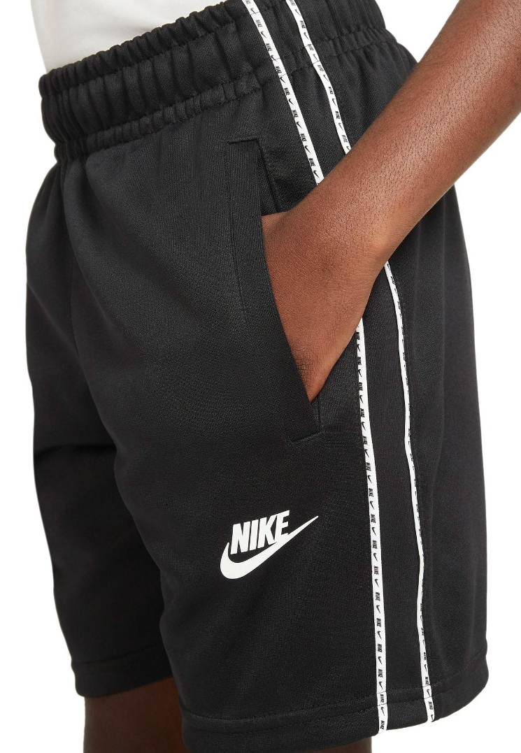 Czarne spodenki juniorskie Nike Sportswear DJ4013-010 M z logo Nike