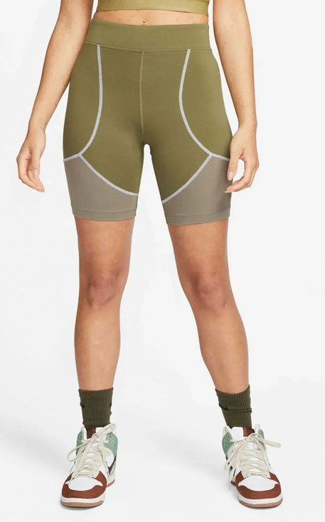 Spodenki rowerowe damskie Nike Sportswear zielone M DM6642-378 tył