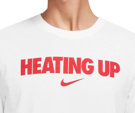 Biała męska koszulka Nike Tee Dri-FIT DV1216-100 L detal logo