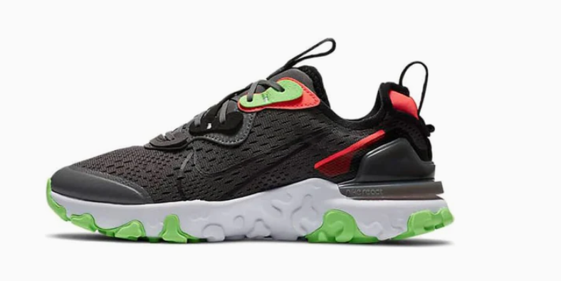 Czarne młodzieżowe sneakersy Nike React Vision WW CV8965001 r. 36 bok z akcentami zielonymi