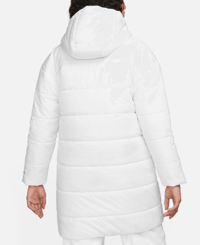 Boczny widok białej damskiej kurtki parka Nike Sportswear Therma-FIT Repel Loose DX1798-121 S z kieszeniami na zamek