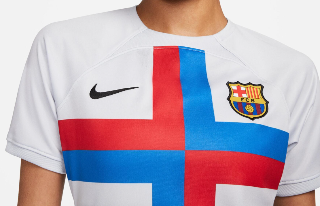 Biała koszulka Nike FC Barcelona DN2730-044 rozmiar L tył z okrągłym dekoltem
