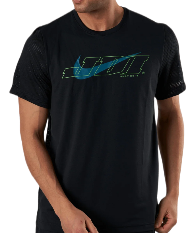 Czarna męska koszulka Nike Sport Clash Dri-FIT DN4275-010 S przód z siateczką na plecach