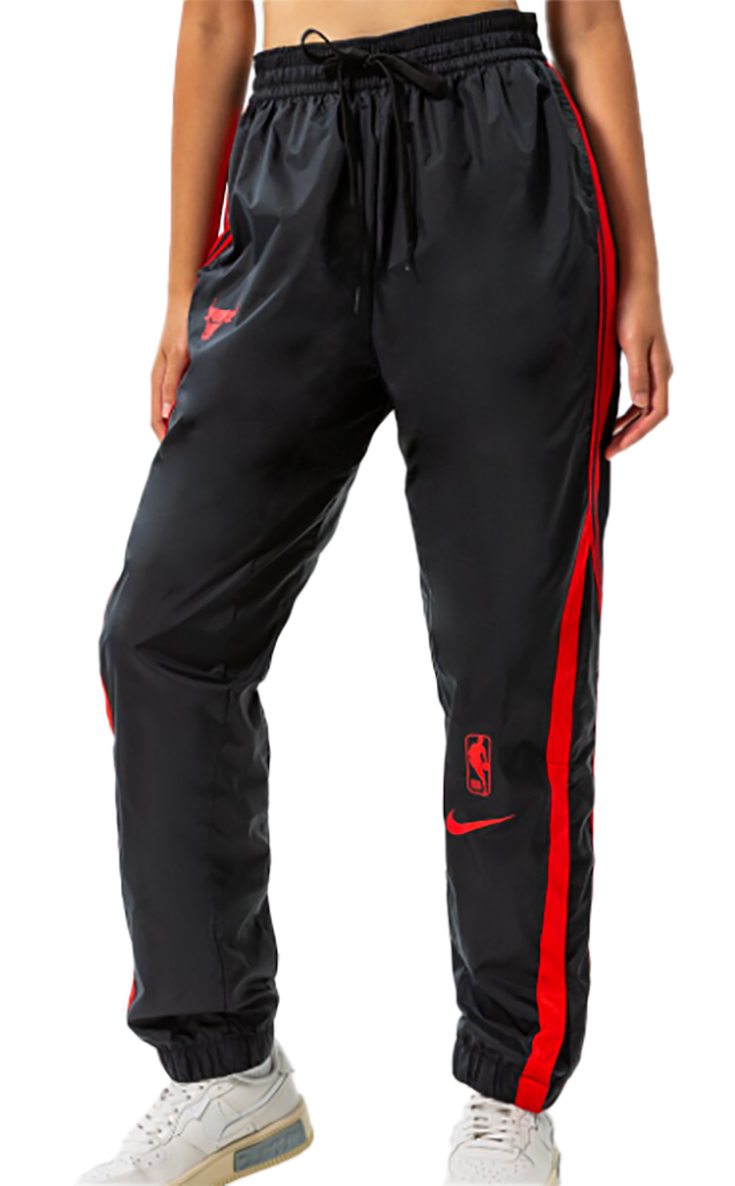 Czarne spodnie dresowe damskie Nike DN9510-010 XS przód z logo NBA Bulls