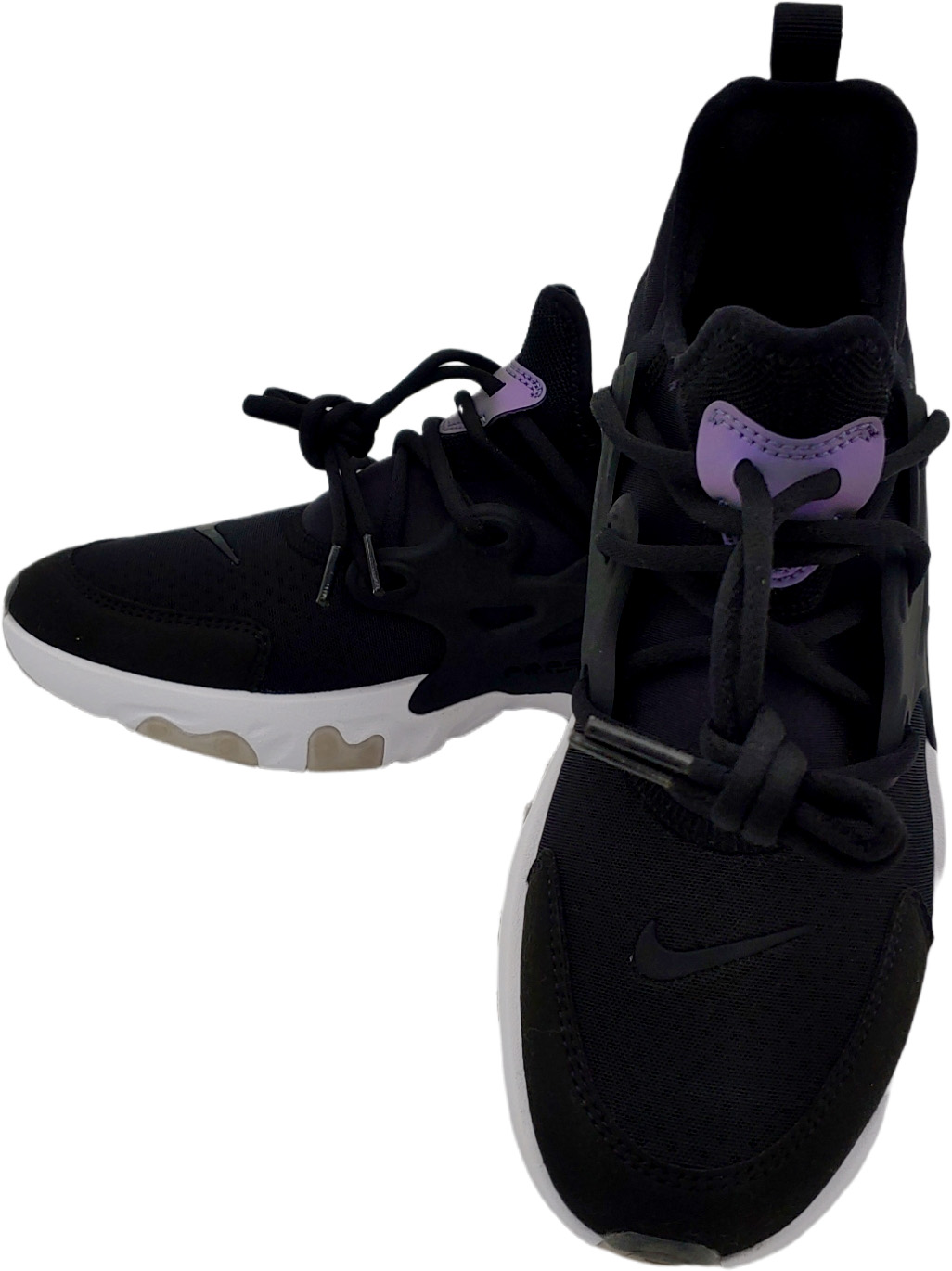 Czarne młodzieżowe sneakersy Nike React Presto GS BQ4002-007 r. 39 z białą podeszwą