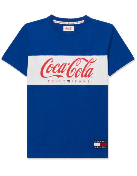 Niebieska męska koszulka Tommy Hilfiger Tommy Jeans x Coca Cola XS tył z naszywką Tommy Jeans