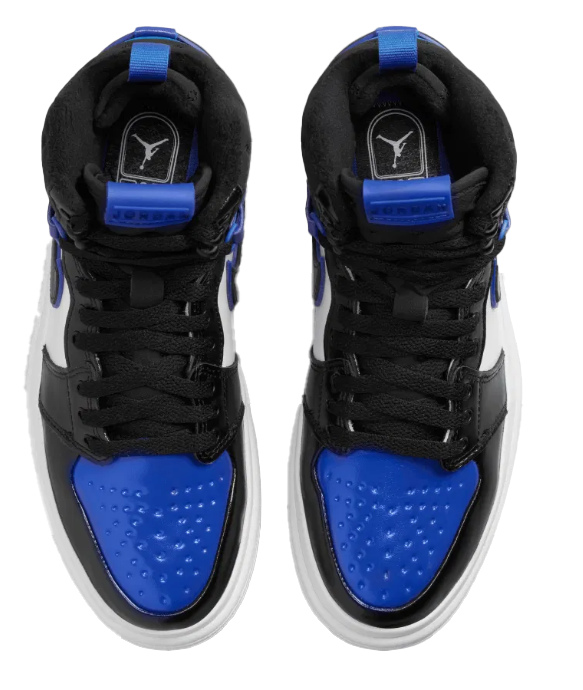 Boczny widok niebieskich damskich butów Nike Air Jordan 1 Acclimate DC7723-401 41 z czarnymi akcentami i gumową podeszwą