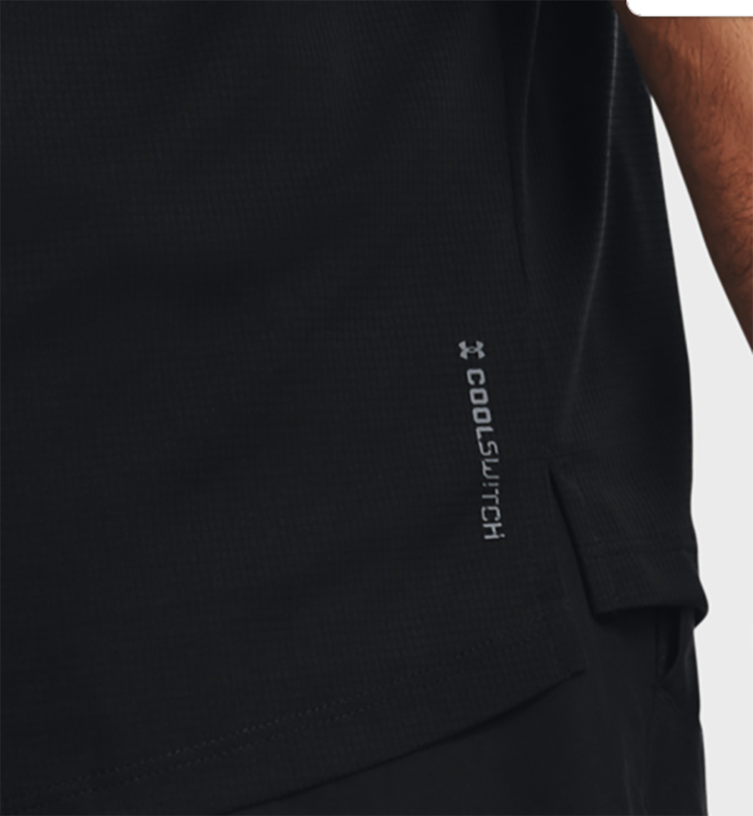 Czarna męska koszulka Under Armour HeatGear CoolSwitch 1361427001 L detal