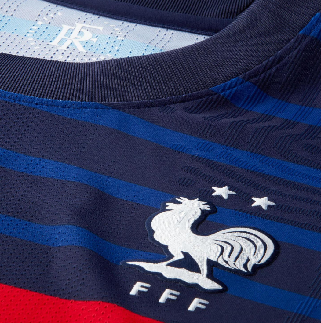 Niebieska koszulka męska Nike CD0586-498 XL bok z logo Nike