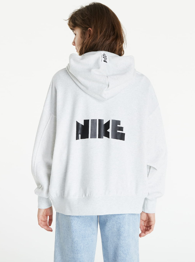 Szara bluza damska Nike DM6775-025 S bok z logo