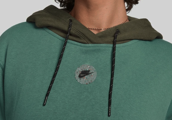 Zielona bluza damska Nike Utility Fleece XS tył z kapturem i obszernym krojem