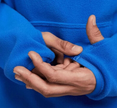 Niebieska bluza męska Nike Sportswear Fleece S detal