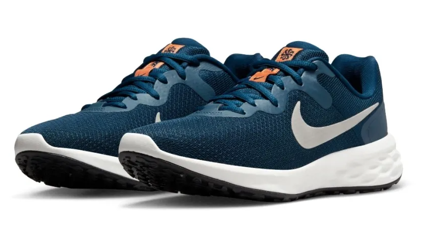 Niebieskie damskie sneakersy Nike Revolution 6 Next Nature DC3729-403 42 przód z przewiewną tkaniną