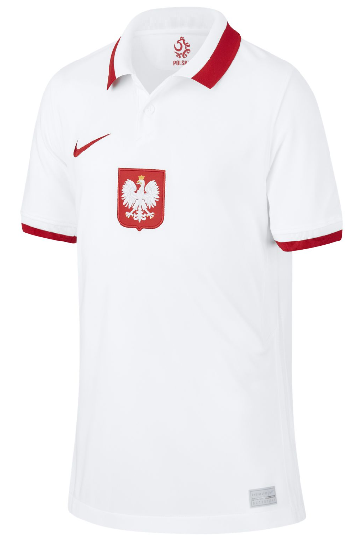 Biała koszulka dziecięca Nike Polska Home Stadium 2020/21 CD1050-100 – przód z godłem