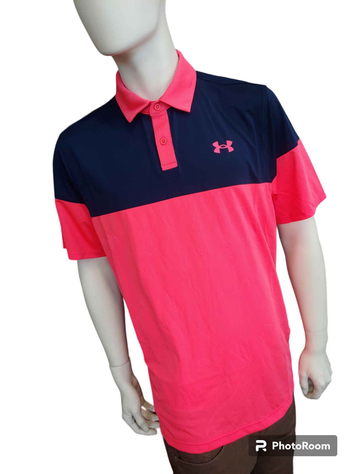 Różowa koszulka polo męska Under Armour 1361825683 L przód z niebieskimi wstawkami