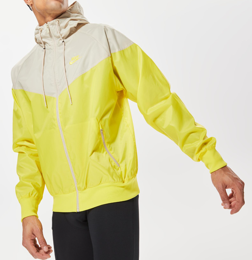 Męska żółta kurtka Nike Windrunner DA0001-765 M bok z brązową górą