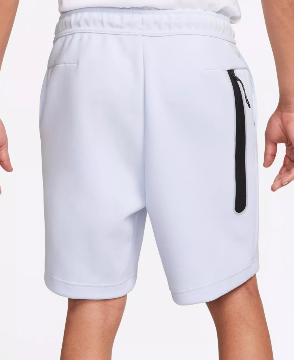 Boczny widok jasnoniebieskich męskich spodenek Nike Sportswear Tech Fleece CU4503-085 3XL z kieszenią