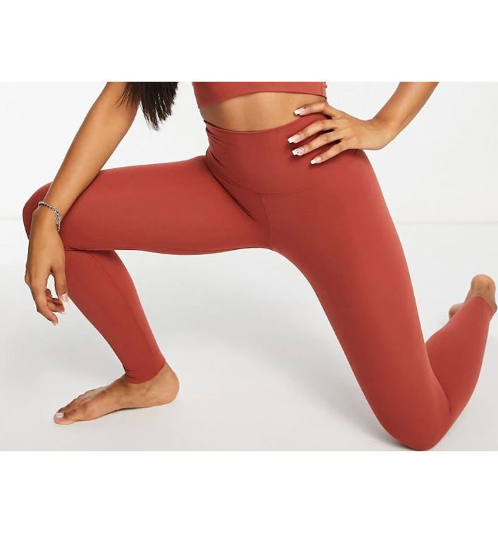 Damskie legginsy Nike Yoga Luxe CJ3801-670 brązowe L tył