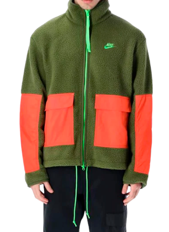 Męski zielony polar Nike Sportswear DD5021326 M przód z czerwonymi kieszeniami