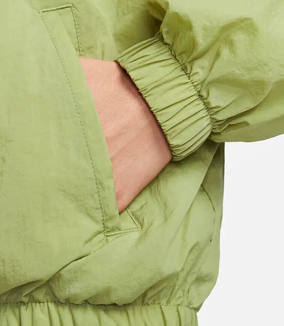 Multikolor kurtka damska Nike DN5010-103 2X bok z kieszeniami