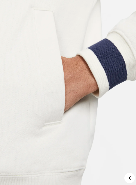 Biała bluza męska Nike Varsity Retro Fleece S detal