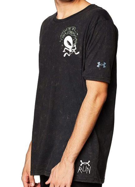 Czarna męska koszulka Under Armour Run Flying Fitted HeatGear 1361481001 L bok