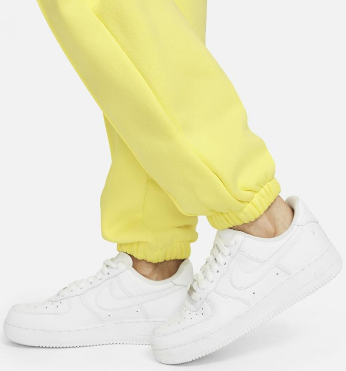 Żółte spodnie dresowe damskie Nike DQ0388-712 XL bok z kieszenią