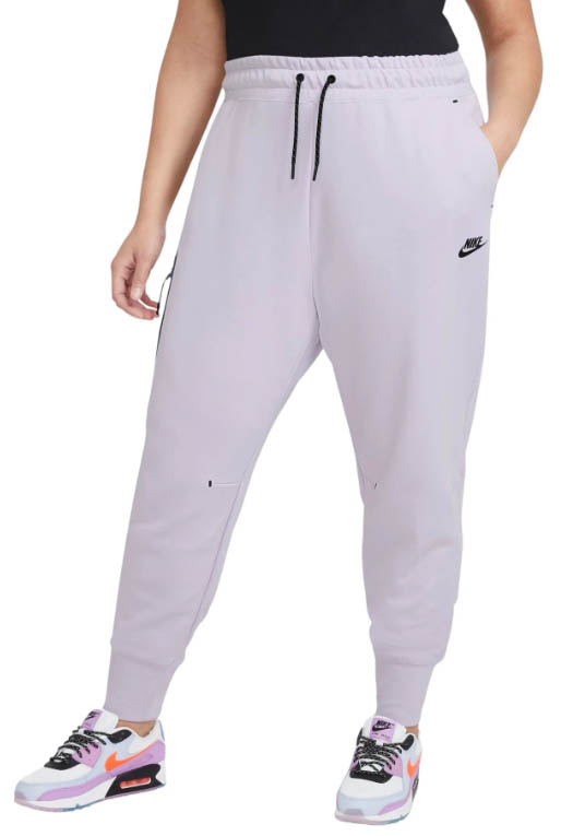 Fioletowe joggery damskie Nike DA2043-578 1X przód z logo Tech Fleece