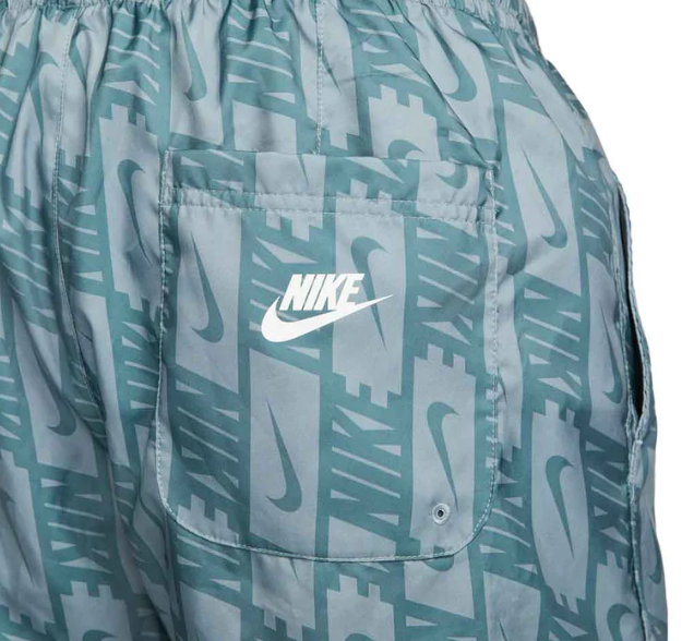 Zielone spodenki męskie Nike Sportswear Repeat S bok