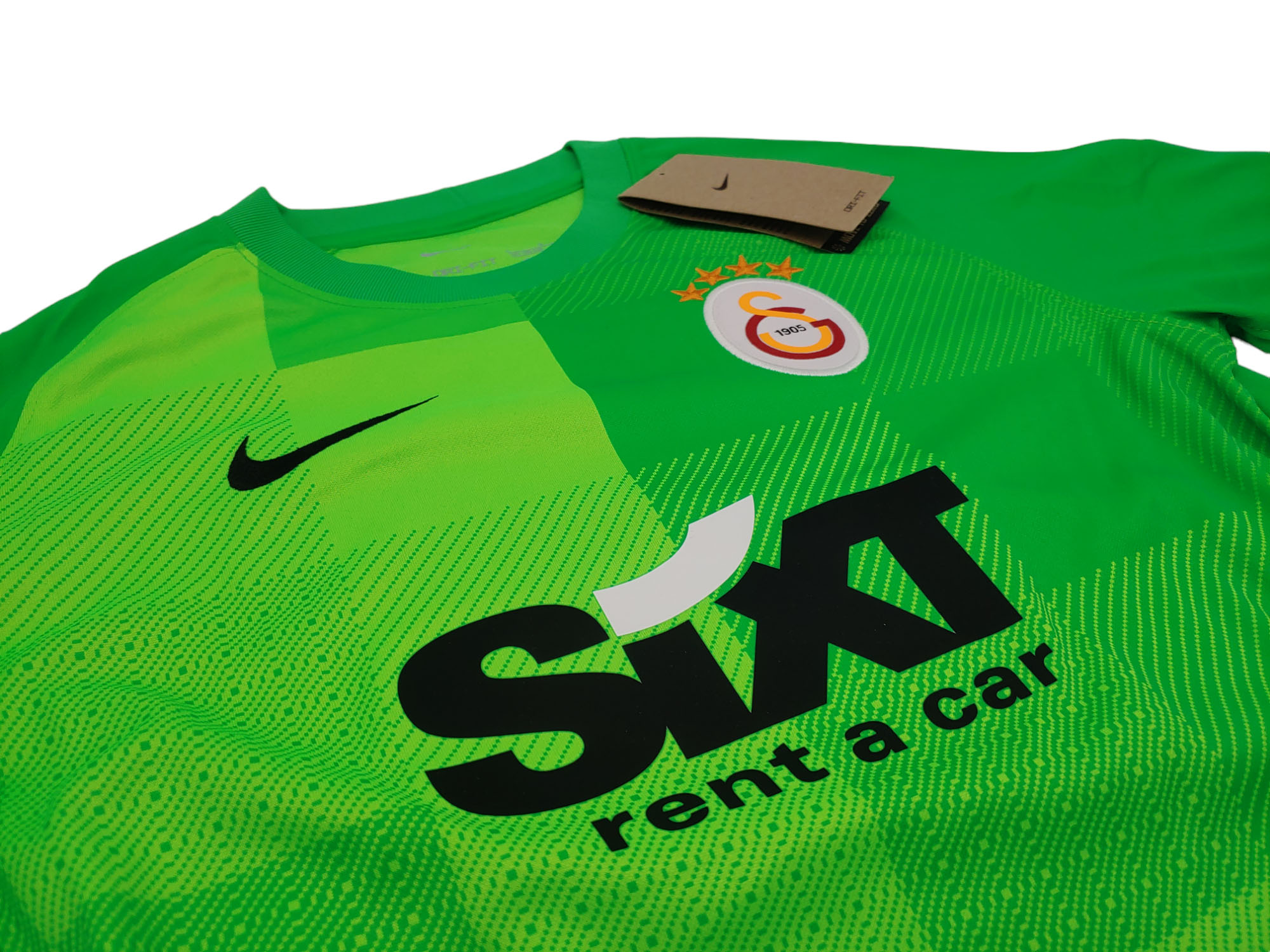 Zielona koszulka dziecięca Nike Galatasaray Home DH2297330 XS 122-128 cm detal z logo Nike